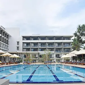 https://goldi-sands-hotel.kandyhotelsnow.com