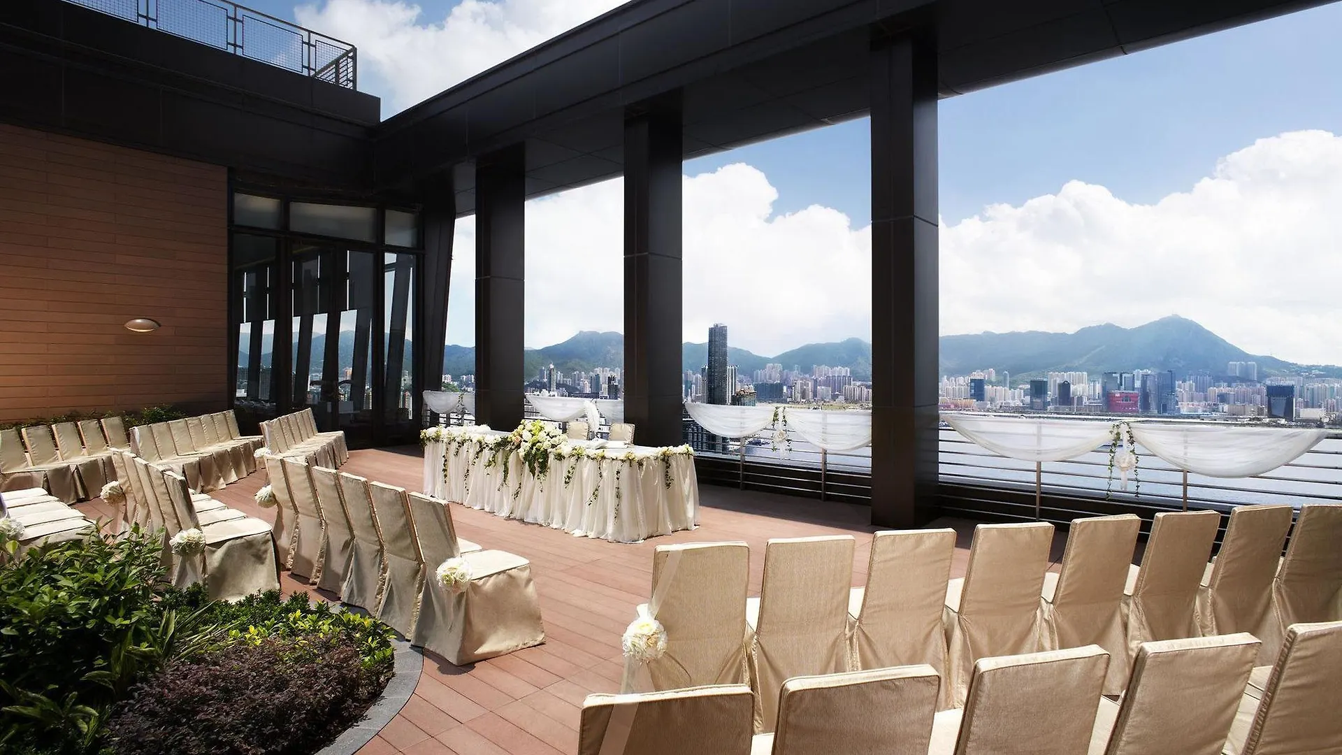 Harbour Grand Hong Kong Hotel